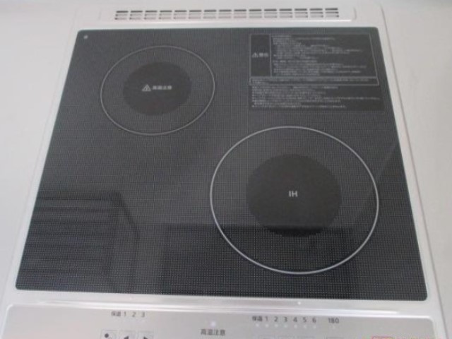 キッチン　ＩＨコンロ設置済み