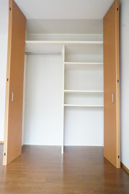 収納　奥行のある収納付です！増えがちな荷物をスッキリ収納できます