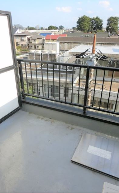 バルコニー　※同物件、別部屋になります。