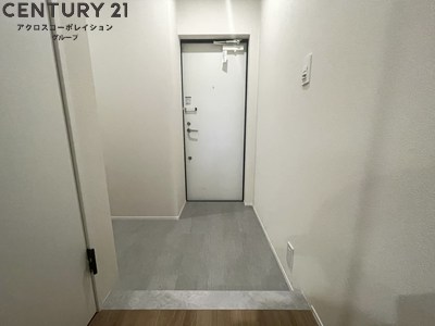 イーリスハイツ富松の玄関写真