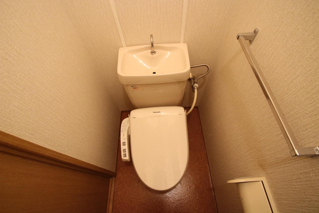トイレ　同建物別号室