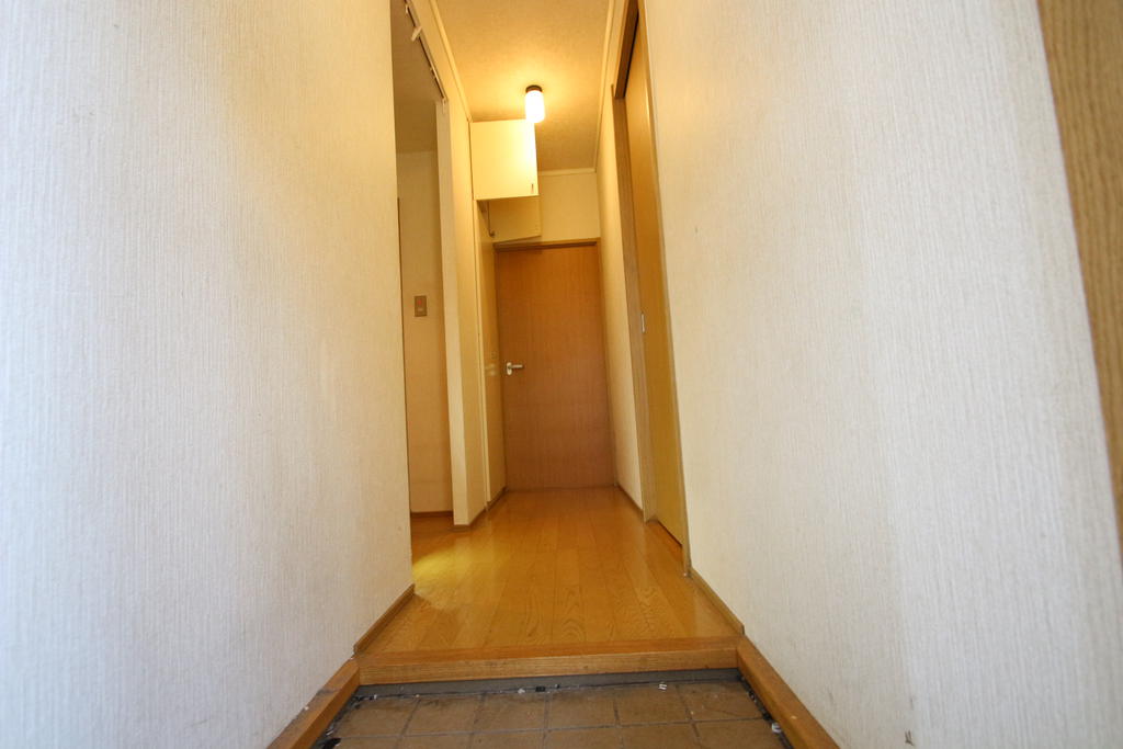 玄関　同建物別号室