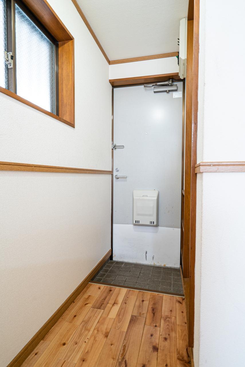玄関　※写真他部屋参照