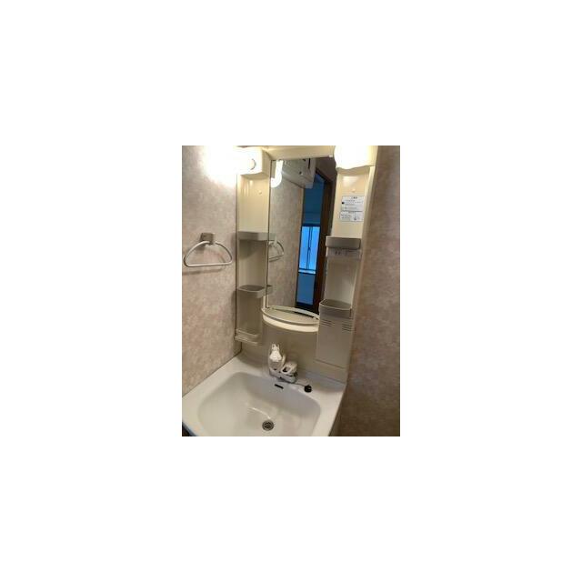 洗面設備　※同仕様写真含む