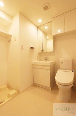 トイレ　※同タイプの別のお部屋です。