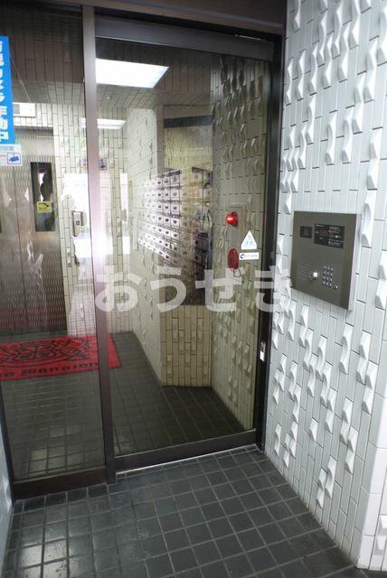 エントランス　オートロック完備