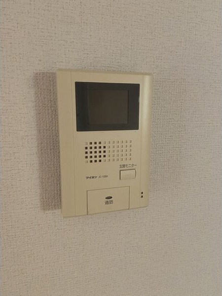 セキュリティ　お客様の顔も見えて安心です♪※別号室の写真です