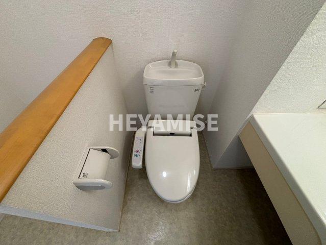 トイレ　※室内画像は別号室のもの