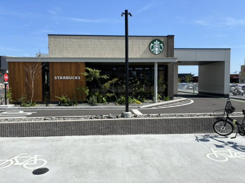 飲食店　スターバックスコーヒー 新大村駅前店（飲食店）まで1517m