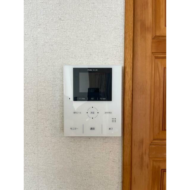 セキュリティ　モニター付きインターホン