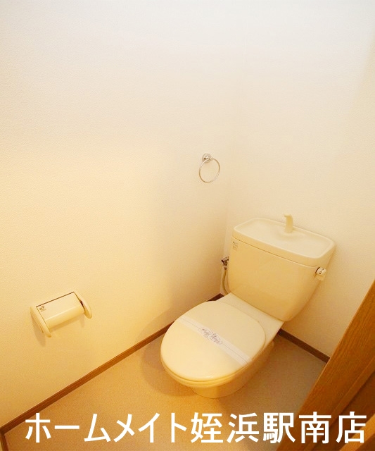 地下鉄空港線 姪浜駅 徒歩15分 3階建 築24年のトイレ写真