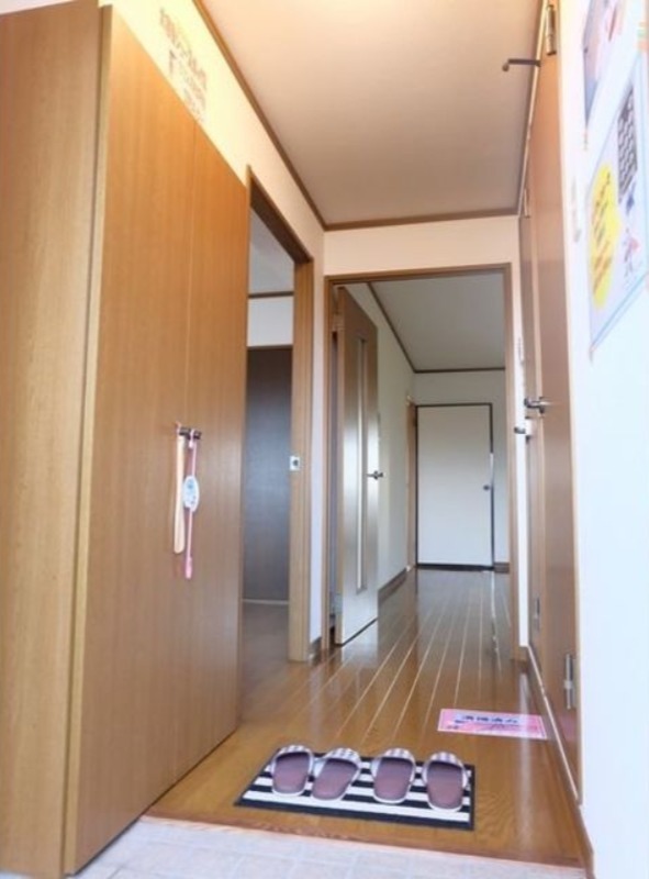 玄関　図面と現状に相違がある場合には現状を優先