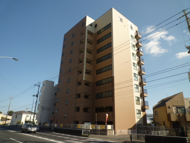 建物外観　大東建託施工、管理　　”更新料なし”