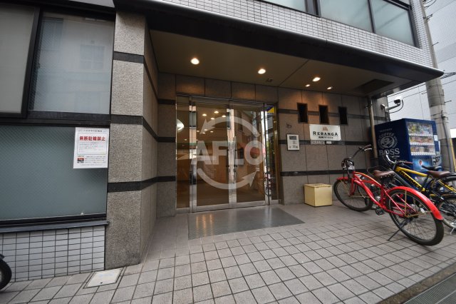 エントランス　レバンガ西本町AP　エントランス