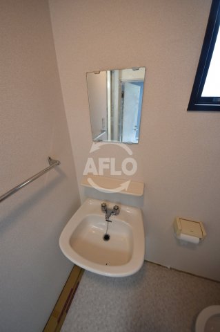 洗面設備　レバンガ西本町AP　洗面台