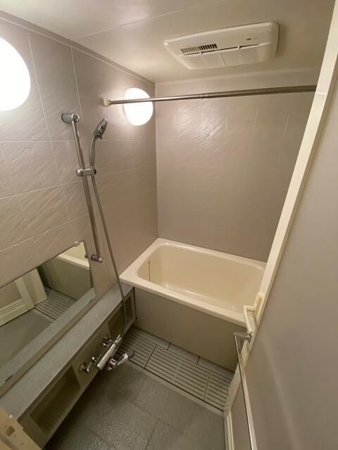 バス・シャワールーム　※別部屋の参考写真です。