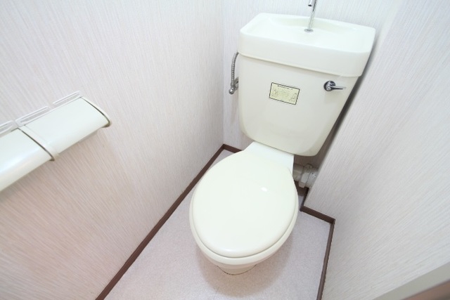 東神奈川グリーンマンションのトイレ写真
