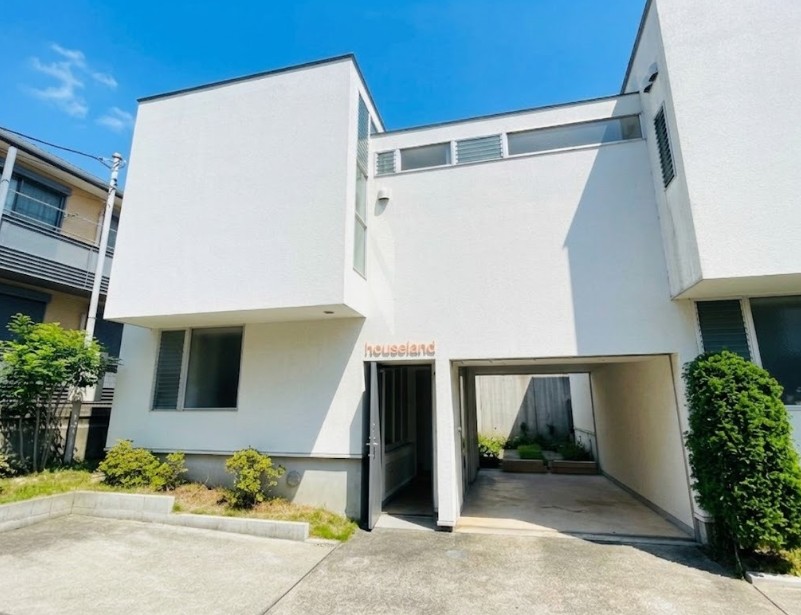 建物外観　記載の電話番号でリアルタイムな空室状況をお伝えいたします