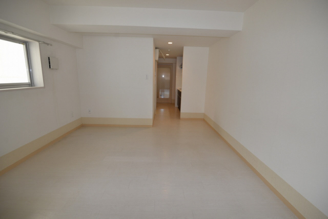 居室・リビング　写真は同マンションの別のお部屋のものです