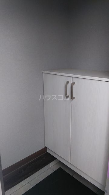 アルファ16Bの玄関写真