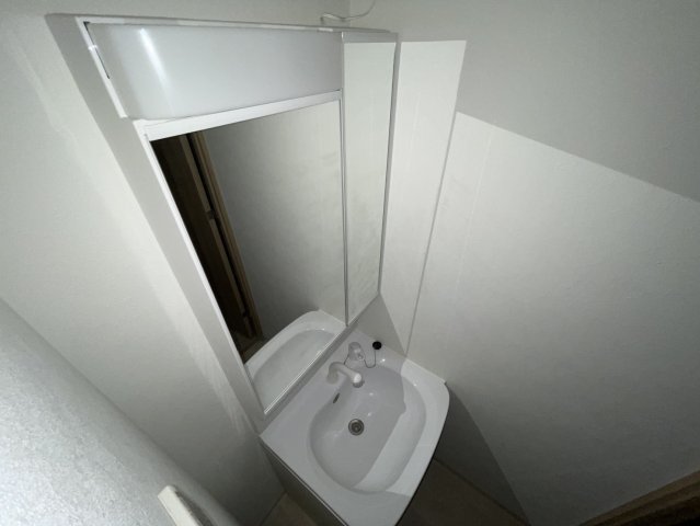 洗面設備　同物件別部屋写真