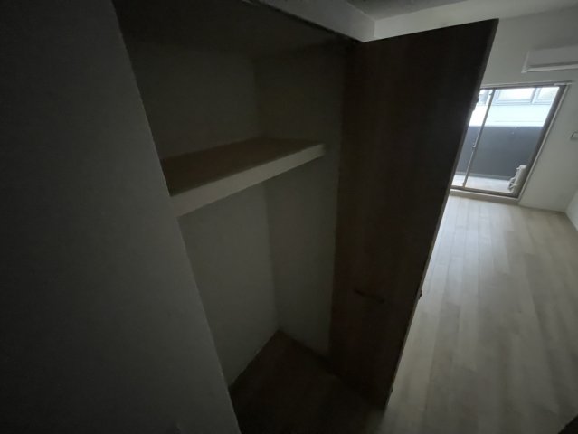 収納　同物件別部屋写真
