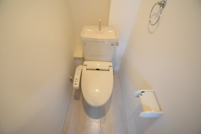 ラムール玉造のトイレ写真