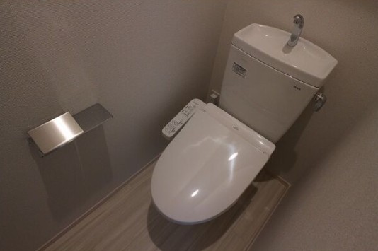 REGALEST堀田のトイレ写真