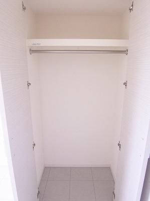 収納　（別タイプ参考写真）南池袋レジデンス　豊島区南池袋１