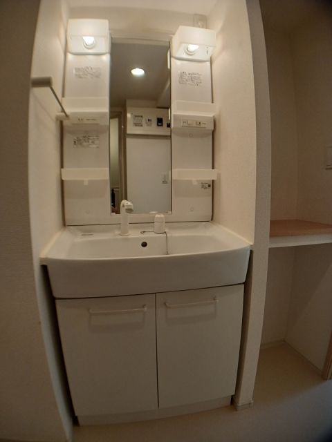 オーブ エストの内装写真