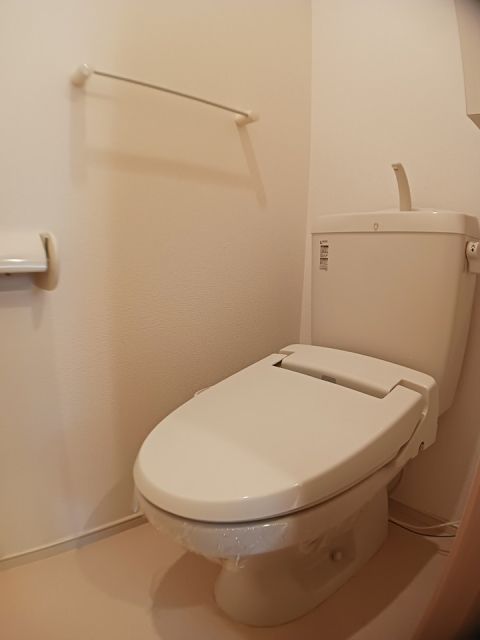 オーブ エストのトイレ写真
