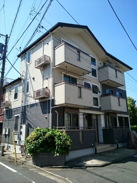 オーブ エスト