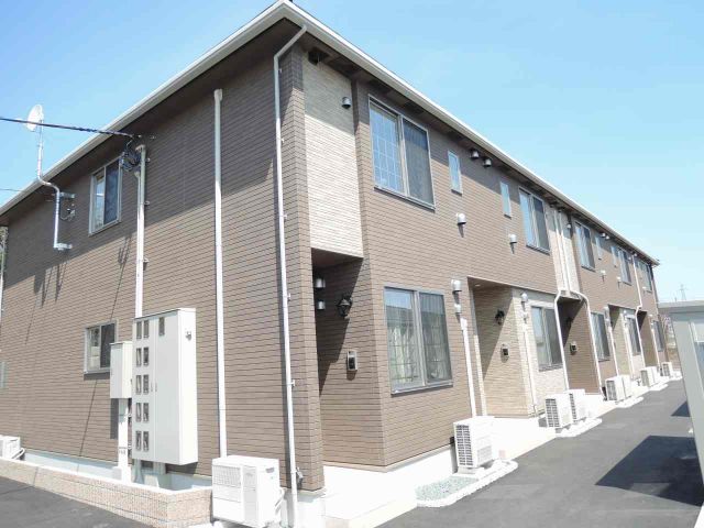 ＪＲ八戸線 本八戸駅 バス乗車時間：15分 最寄りバス停で下車 徒歩7分 築10年