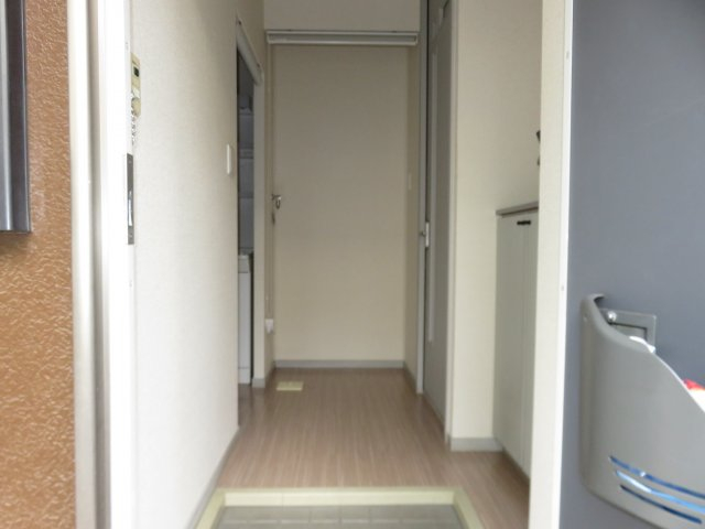 東急田園都市線 宮崎台駅 徒歩14分 2階建 築33年の玄関写真