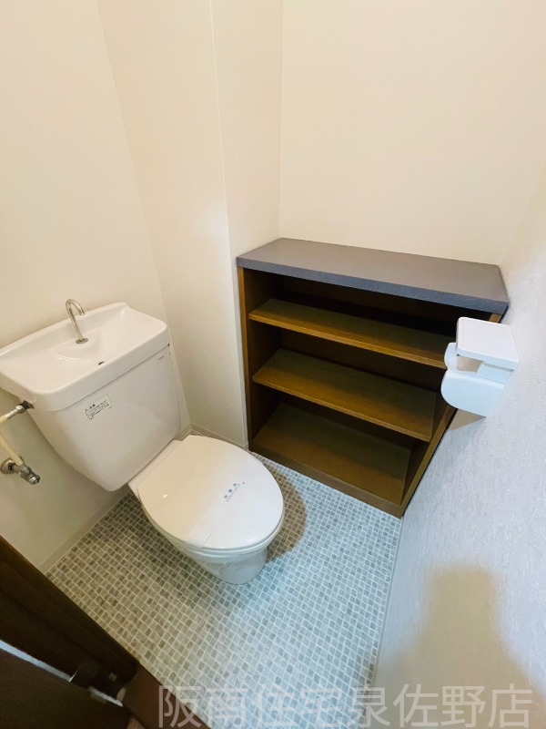 南海本線 泉佐野駅 徒歩2分 3階建 築27年のトイレ写真