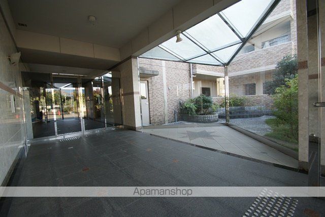 京阪宇治線 三室戸駅 徒歩15分 7階建 築28年の外観写真
