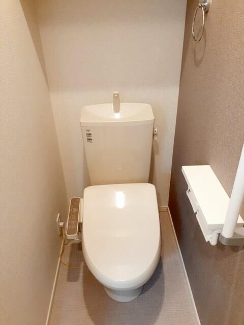 東武東上線 川越駅 徒歩18分 3階建 築4年のトイレ写真