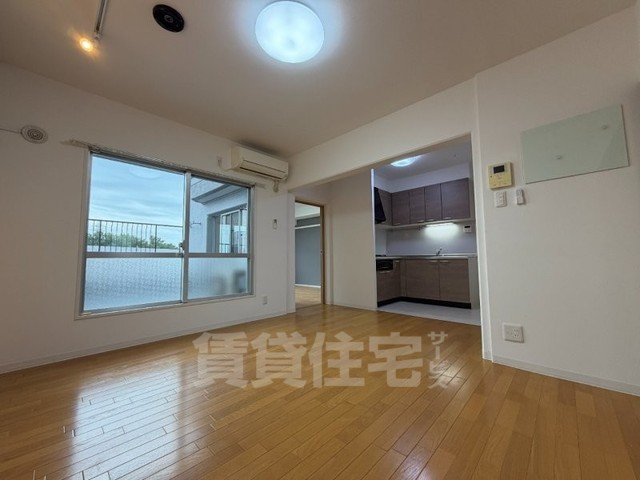 日商岩井第4緑地公園マンションの内装写真