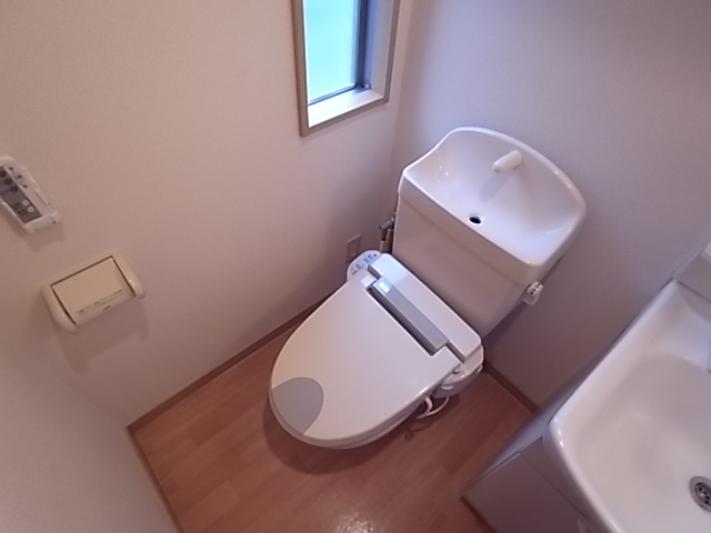 神戸電鉄有馬線 湊川駅 徒歩7分 2階建 築21年のトイレ写真