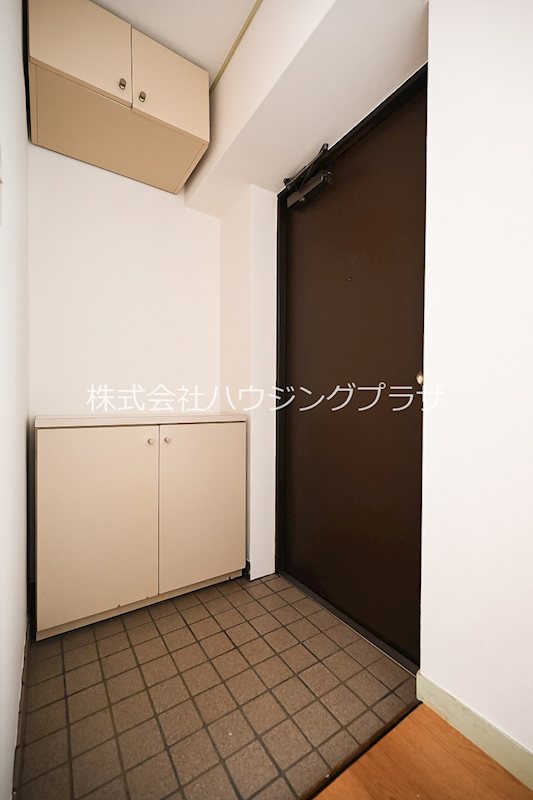 グランジャルダン東松原の玄関写真