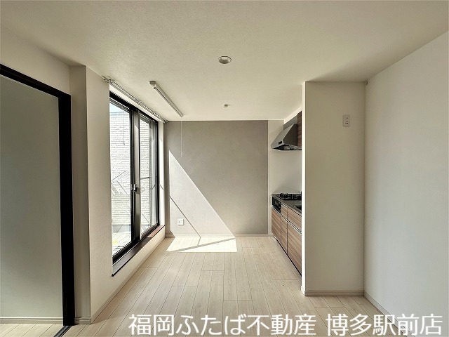 R-smartグランツェーレ唐人町の居間写真