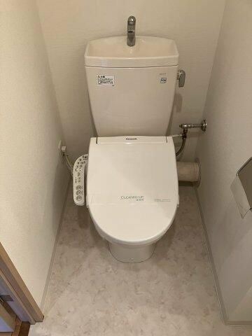 トイレ　※別部屋の参考写真です。