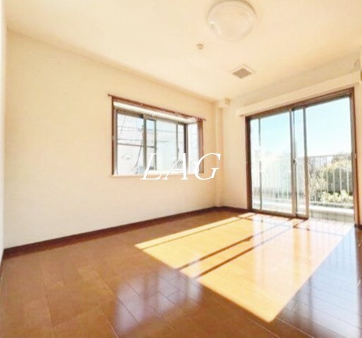 居室・リビング　洋室のお部屋です。