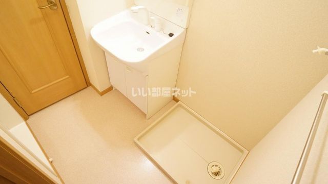 ＪＲ外房線 茂原駅 バス乗車時間：8分 最寄りバス停で下車 徒歩2分 2階建 築24年の内装写真