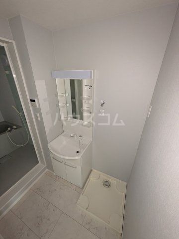 UCDA Residence新検見川の内装写真