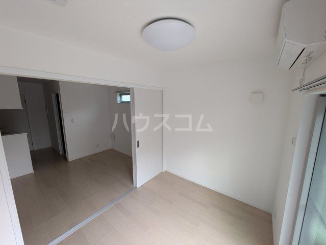 UCDA Residence新検見川の居間写真
