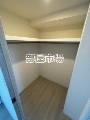 収納　ウォークインクローゼット