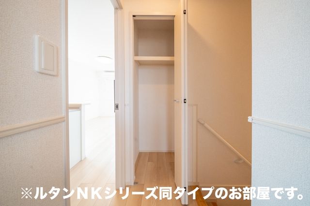 ＪＲ東海道本線 藤枝駅 バス乗車時間：8分 最寄りバス停で下車 徒歩3分 2階建 新築の内装写真