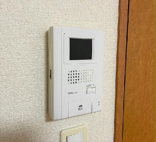セキュリティ　モニター付きインターホン