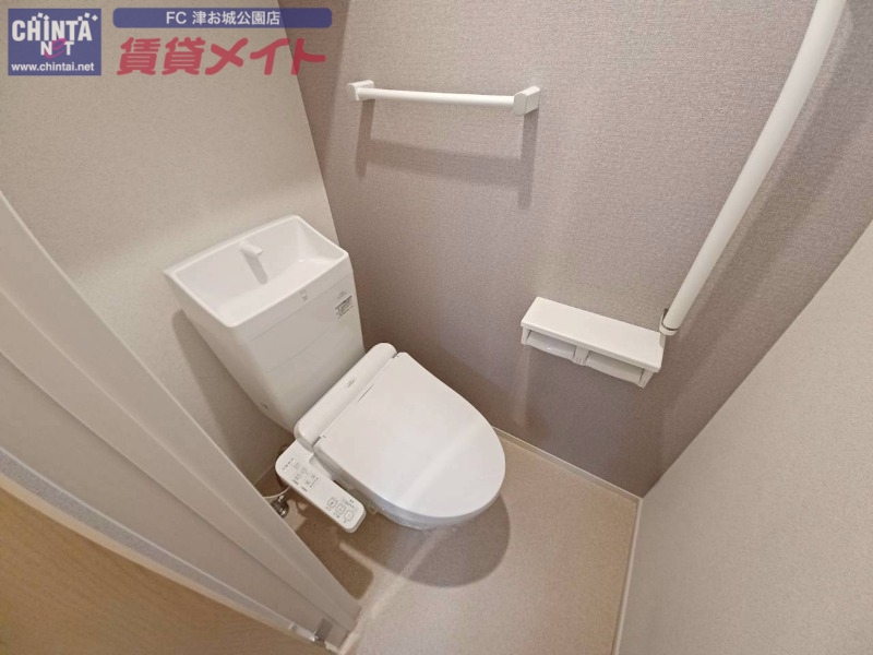 トイレ　同型画像参考